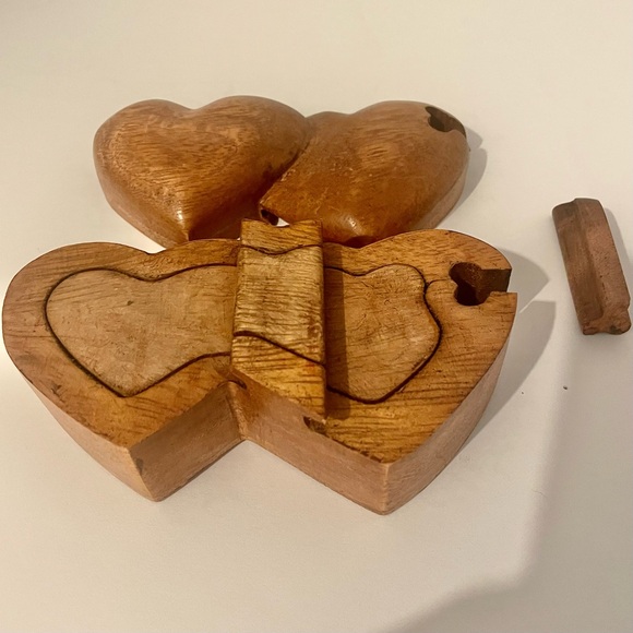 Double Heart Carved Wooden Puzzle Trinket Box Secret Compartment - Picture 3 of 8